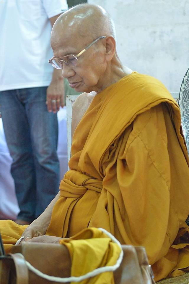 หนุมานหน้ากระบี่ไม้พุดซ้อน รุ่น บูรณะอุโบสถ วัดอินทาราม ปี 59