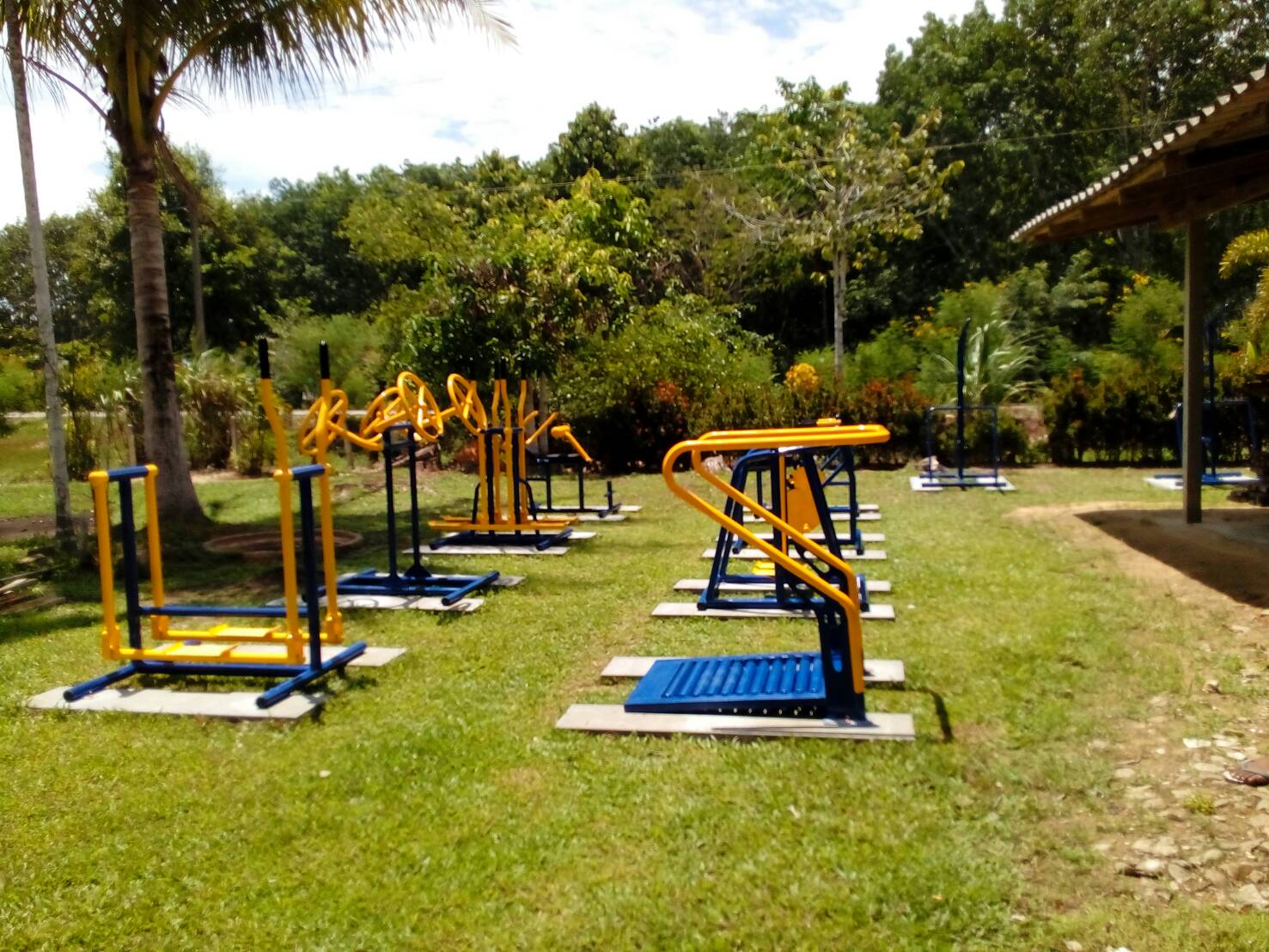 รหัส SM ผลงานติดตั้ง (ม.2 ต.บางดี อ.ห้วยยอด จ.ตรัง) เครื่องออกกำลังกายกลางแจ้ง