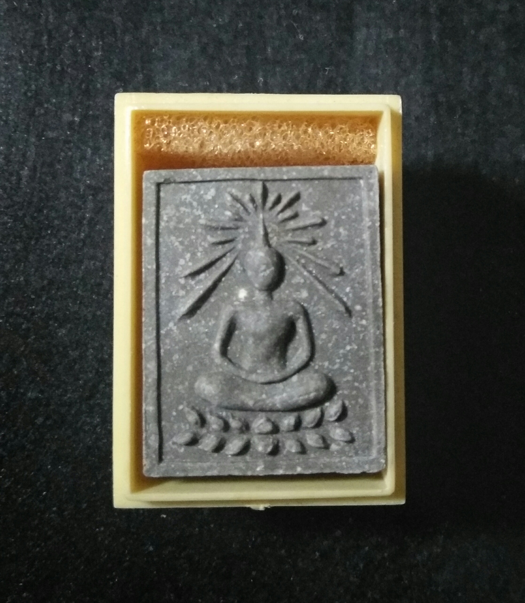 สมเด็จพุทธเมตตารัศมีของขวัญพิมพ์เล็ก ปี30