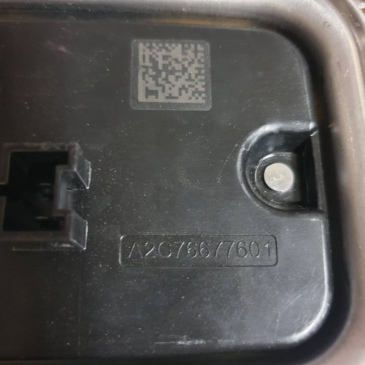 กล่องไฟ ซีน่อน Benz A2139002734 ของแท้ มือสอง