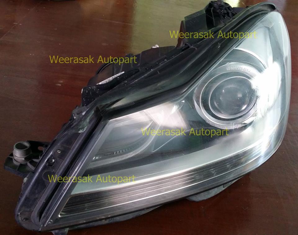 ไฟหน้า C-Class W204 Xenon
