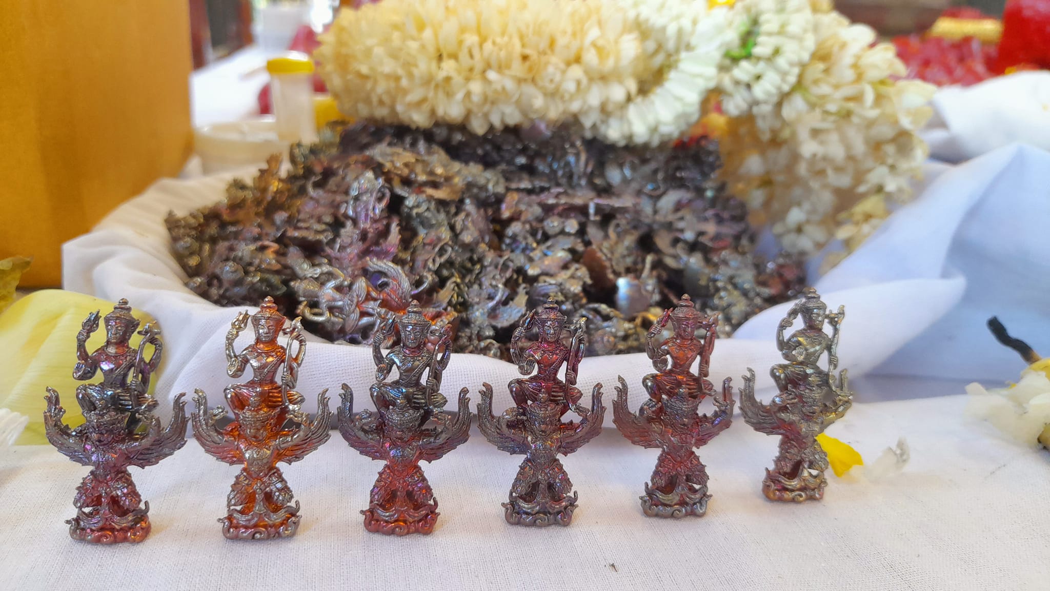 วัวธนูพญาโครัตนมงคล (แบบไม่มีจาร) วัดโพธิผักไห่ หลวงพ่อเล็ก (เลี่ยมกันน้ำ)วัดท่าขนุนพุทธาภิเษก