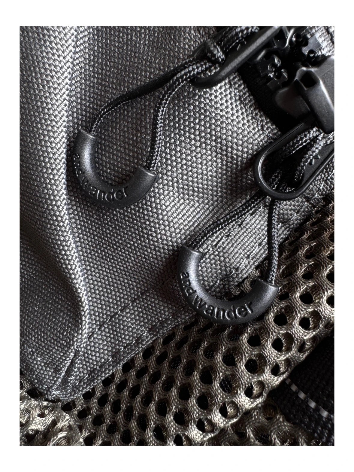 กระเป๋าคาดเอว And Wander 3D Mesh Waist Bag ของใหม่ ของแท้ พร้อมส่งจากไทย