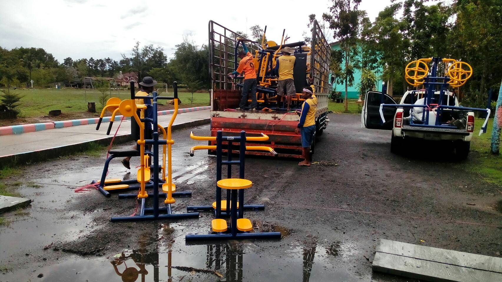 รหัส SM ผลงานติดตั้ง (บ้านหนองหมอ อ.ห้วยยอด จ.ตรัง) เครื่องออกกำลังกายกลางแจ้ง