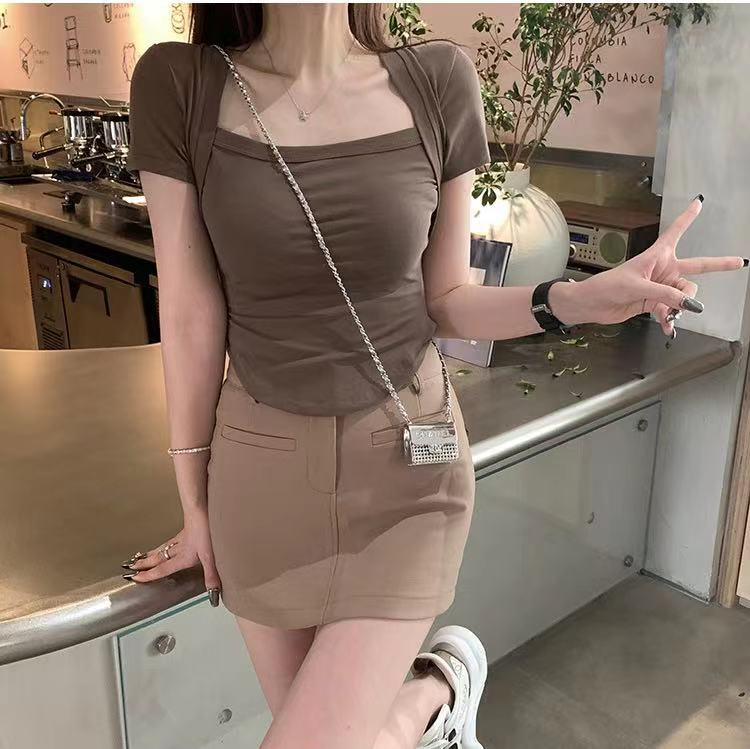 เสื้อผ้าแฟชั่นผู้หญิง เสื้อยืด เสื้อยืดแขนสั้นบาง ผู้หญิง ins ฝรั่งเศส ความรู้สึกเล็กสาวร้อนเสื้อคอเหลี่ยม bella 001