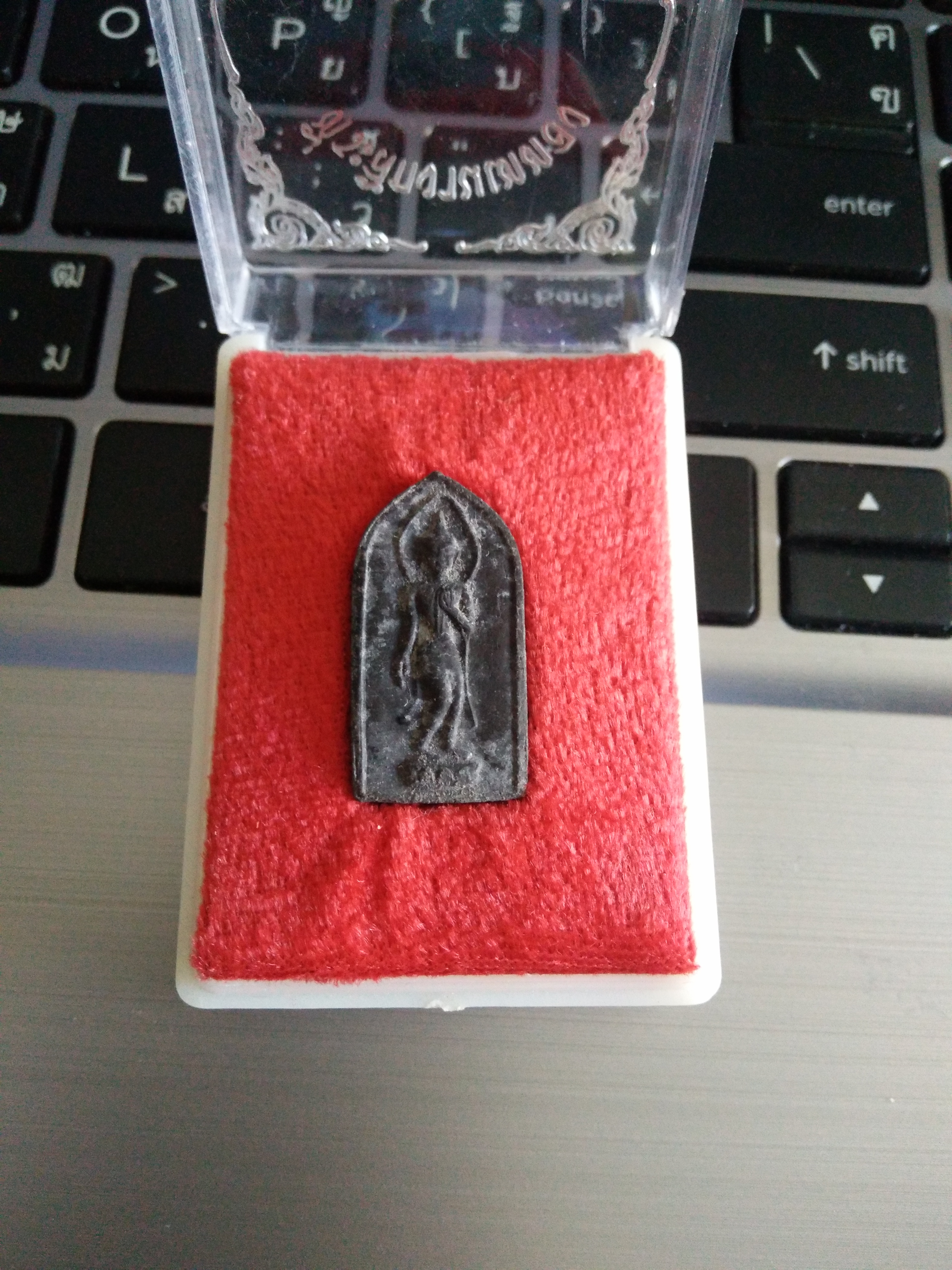 พระเนื้อผงสีดำเสือผ่านฝังแร่โคตรเศรษฐี ปี 38 สำนักแม่ชีประทุมฯ สาย ล.พ.ฤาษี