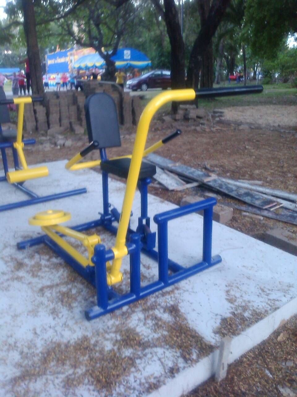 รหัส SM ผลงานติดตั้ง (สวนสาธารณะทุ่งศรีเมือง อ.เมือง จ.อุบลราชธานี) เครื่องออกกำลังกายกลางแจ้ง