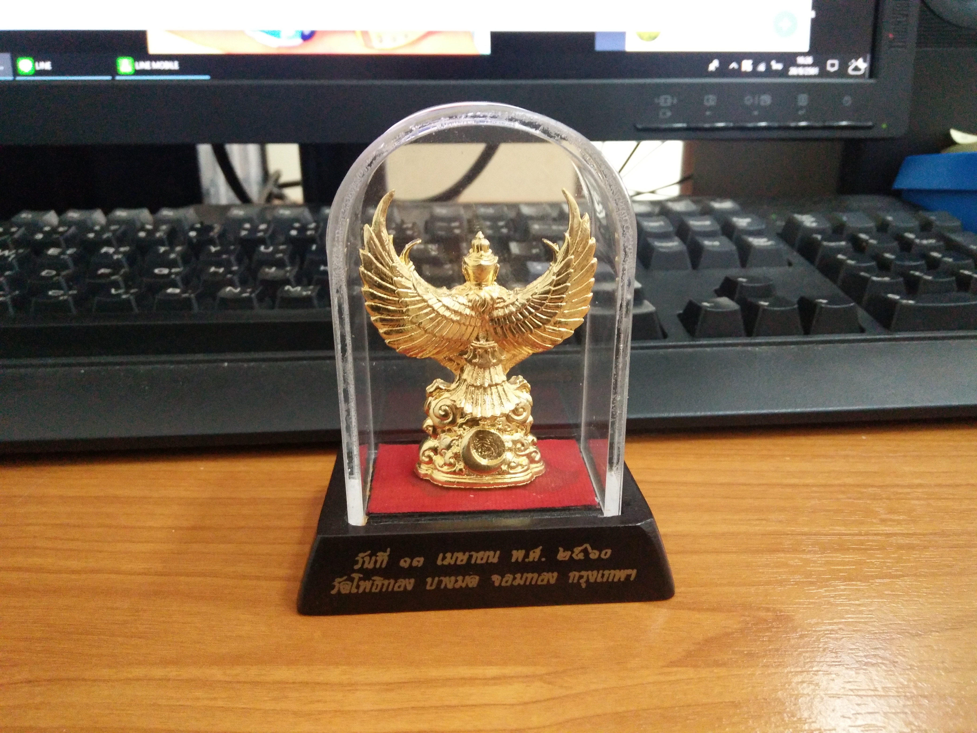พญาครุฑลอยองค์(ตั้งโต๊ะ) รุ่นรวยเหนือเมฆ ปี 60 อ.วราห์ วัดโพธิ์ทอง