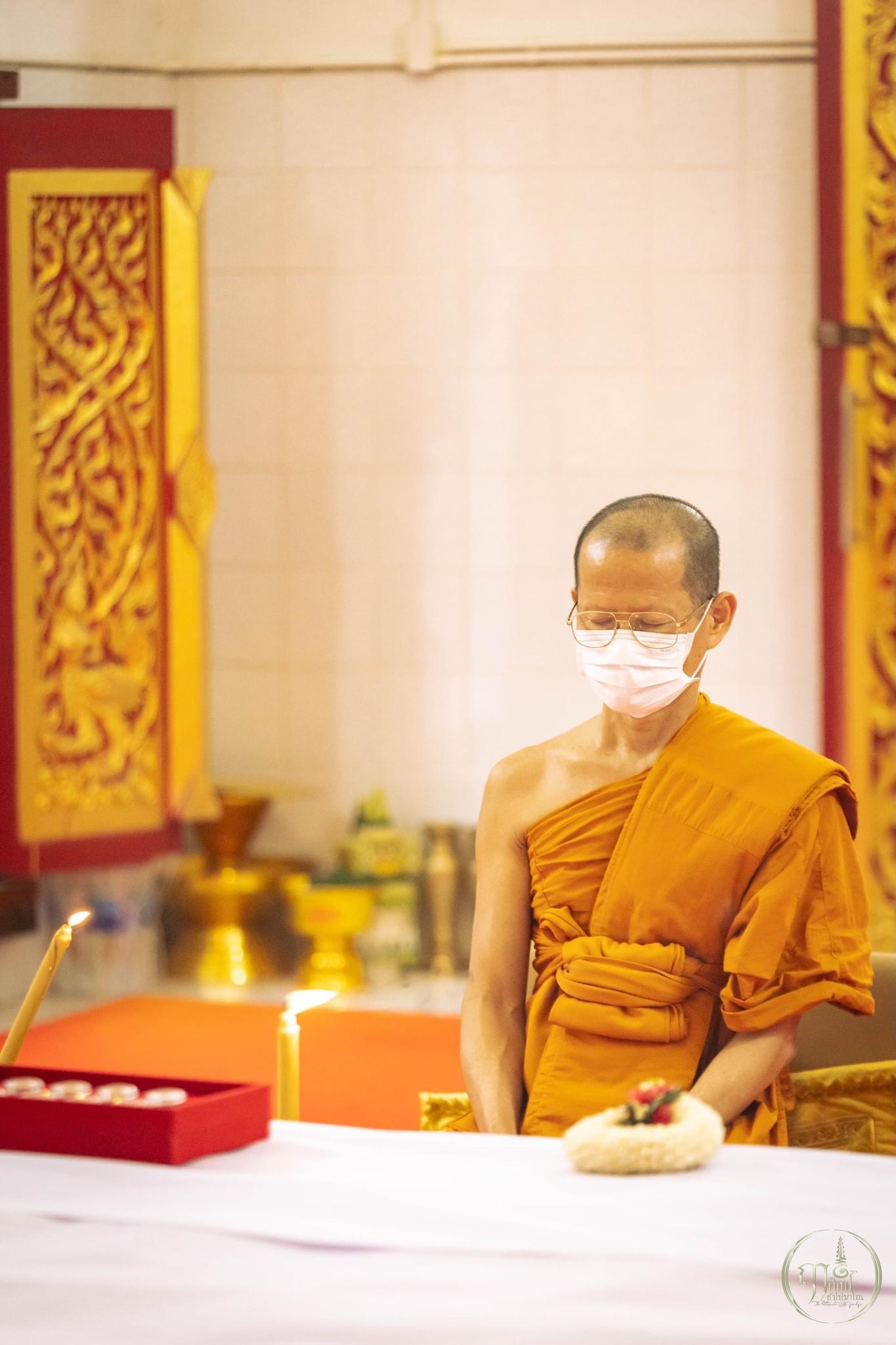 เหรียญพระเสริมปัญญาจารสามจุด หลวงพ่อเล็ก วัดท่าขนุน