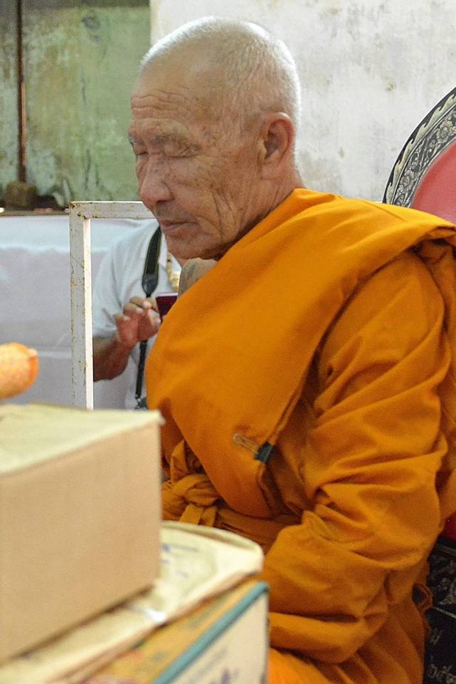 หนุมานหน้ากระบี่ไม้พุดซ้อน รุ่น บูรณะอุโบสถ วัดอินทาราม ปี 59