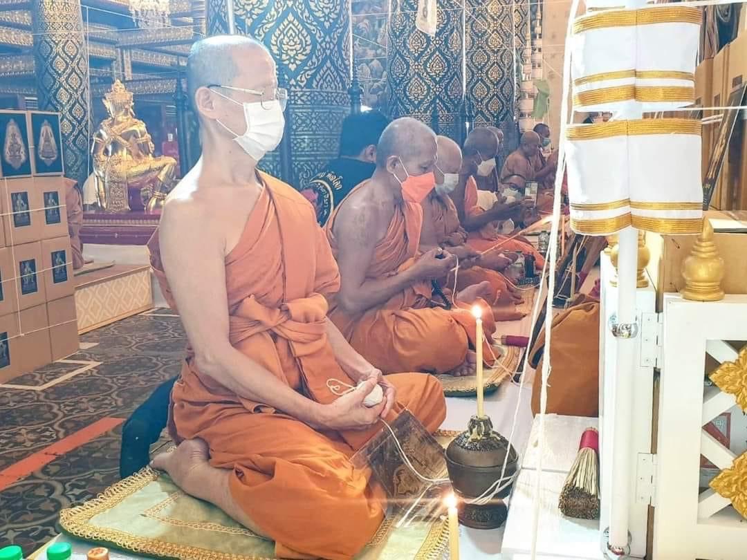 เลสข้อมืออัลปาก้า ท้าวเวสสุวรรณนั่งยองกระบอง วัดพระศรีฯ พิษณุโลก ลพ.เล็ก และเกจิ ๑๑๙ รูปร่วมเสก
