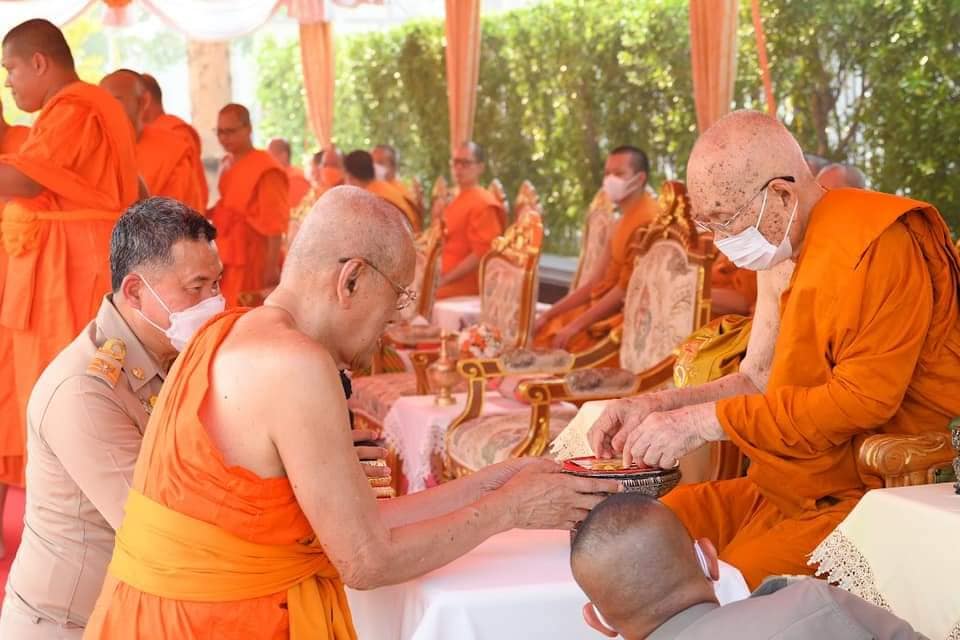 พระประธาน ขนาดบูชา ๕ นิ้ว รมดำ No.๖๙๓ รุ่น อนุสรณ์ครบ ๑๕๑ ปี วัดระฆัง ลพ.เล็ก ร่วมพุทธาภิเษก