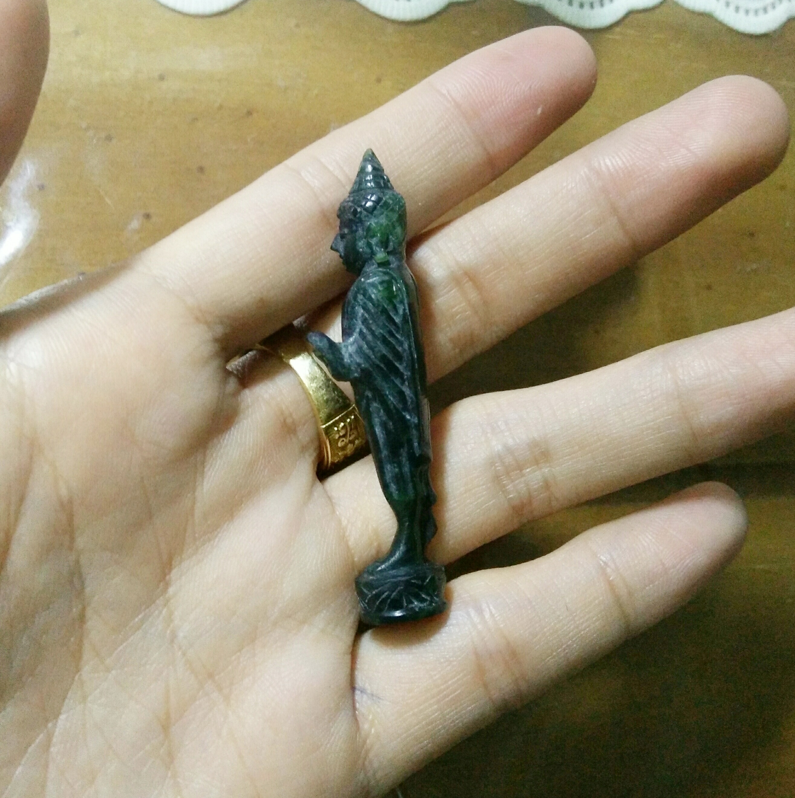 สมเด็จพระพุทธกัสสปสัมมาสัมพุทธเจ้าปางลีลาประทานพร ลพ.เล็ก วัดท่าขนุน แกะจากหินเขียวแม่น้ำโขง