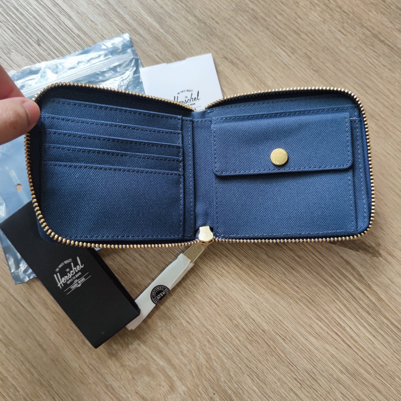 ของแท้ พร้อมส่ง Herschel Walt Wallet - Navy