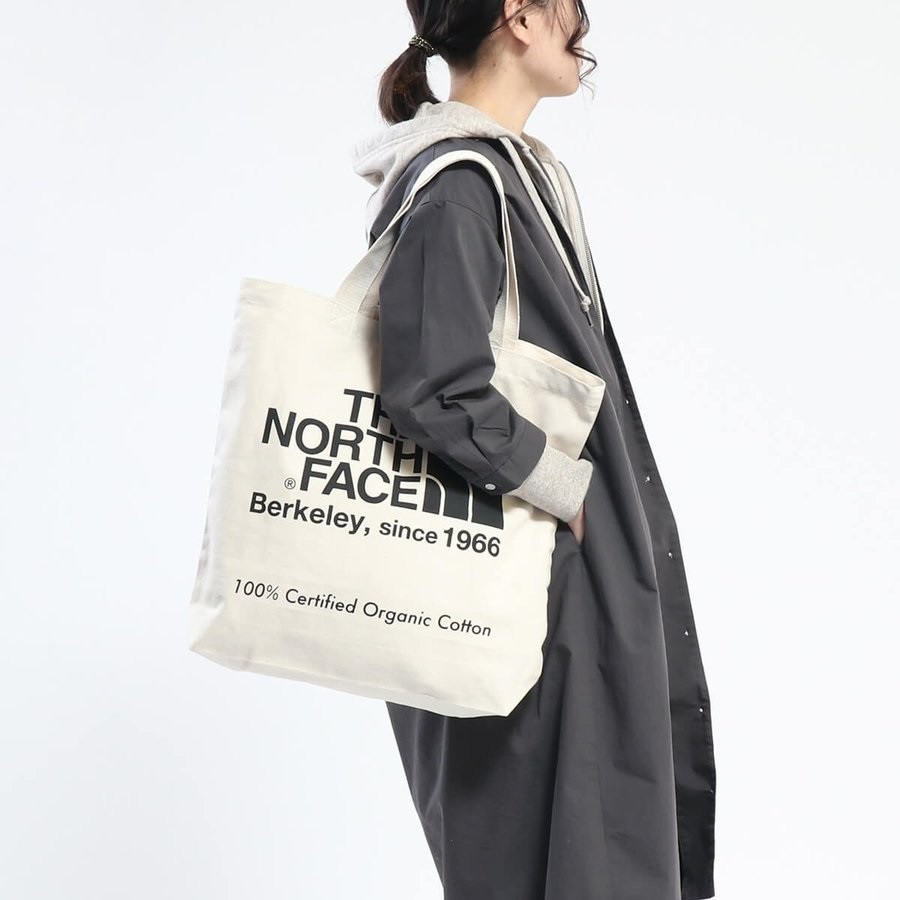 กระเป๋าผ้าสะพายข้าง The North Face - Organic Cotton Tote รุ่นพิเศษจากญี่ปุ่น ของใหม่ ของแท้ พร้อมส่ง