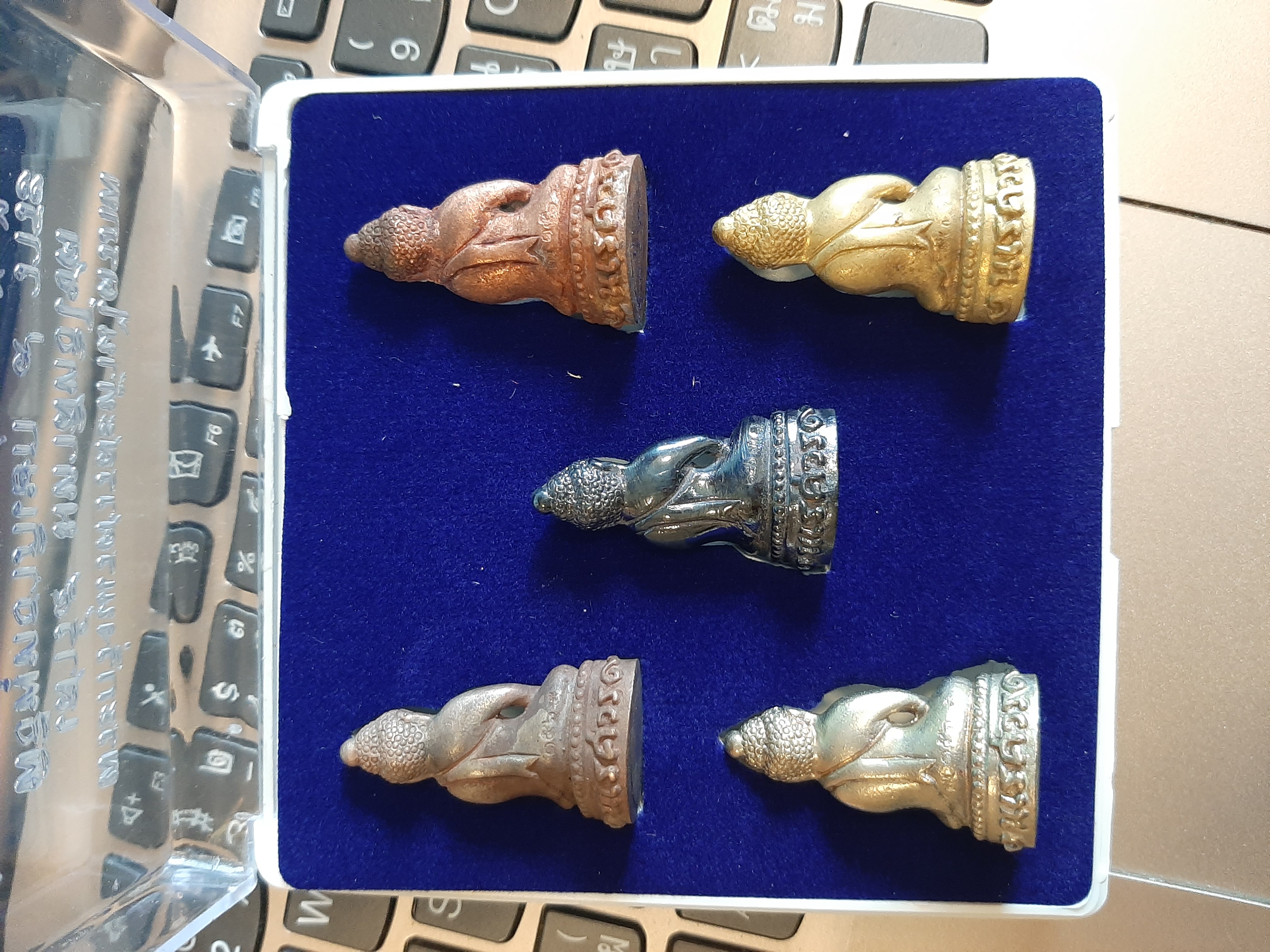 พระกริ่งนเรศวรสะท้านไตรภพ ชุดกรรมการ เสกหลายวาระอุโบสถวัดท่าขนุน ลพ.เล็ก ปี 63