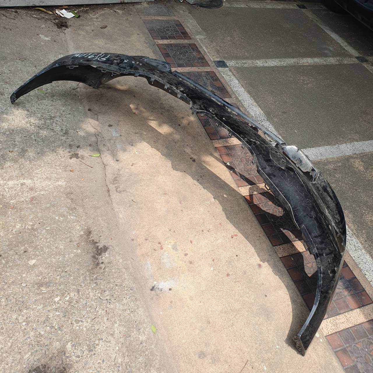 กันชนหน้า BMW 320d G20 ปี 2019(มือสองขายตามสภาพ)