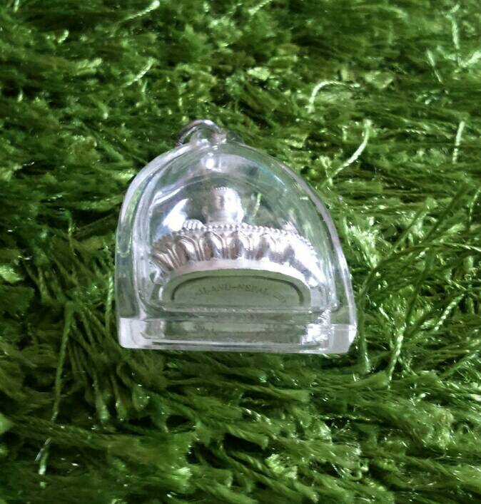 พระกริ่งปลดหนี้ ไทย - เนปาล วัดท่าขนุน (เลี่ยมพลาสติก)