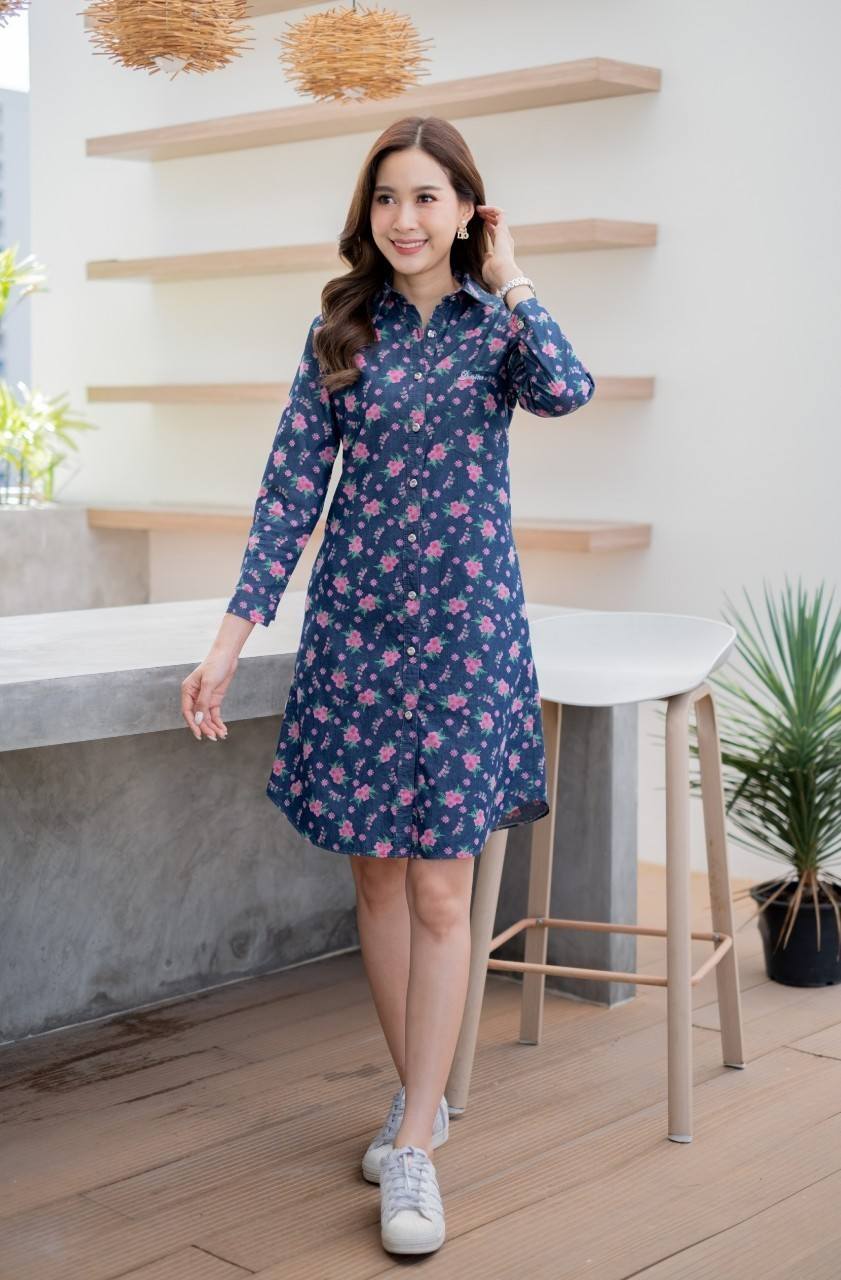 เดรสยีนส์ # 8775 ชุดยีนส์แบบสวยพิมพ์ลายสดใสสวยมาก ผ้ายีนส์ไม่หนา ใส่สบาย แบบสวยใส่ได้หลายโอกาส