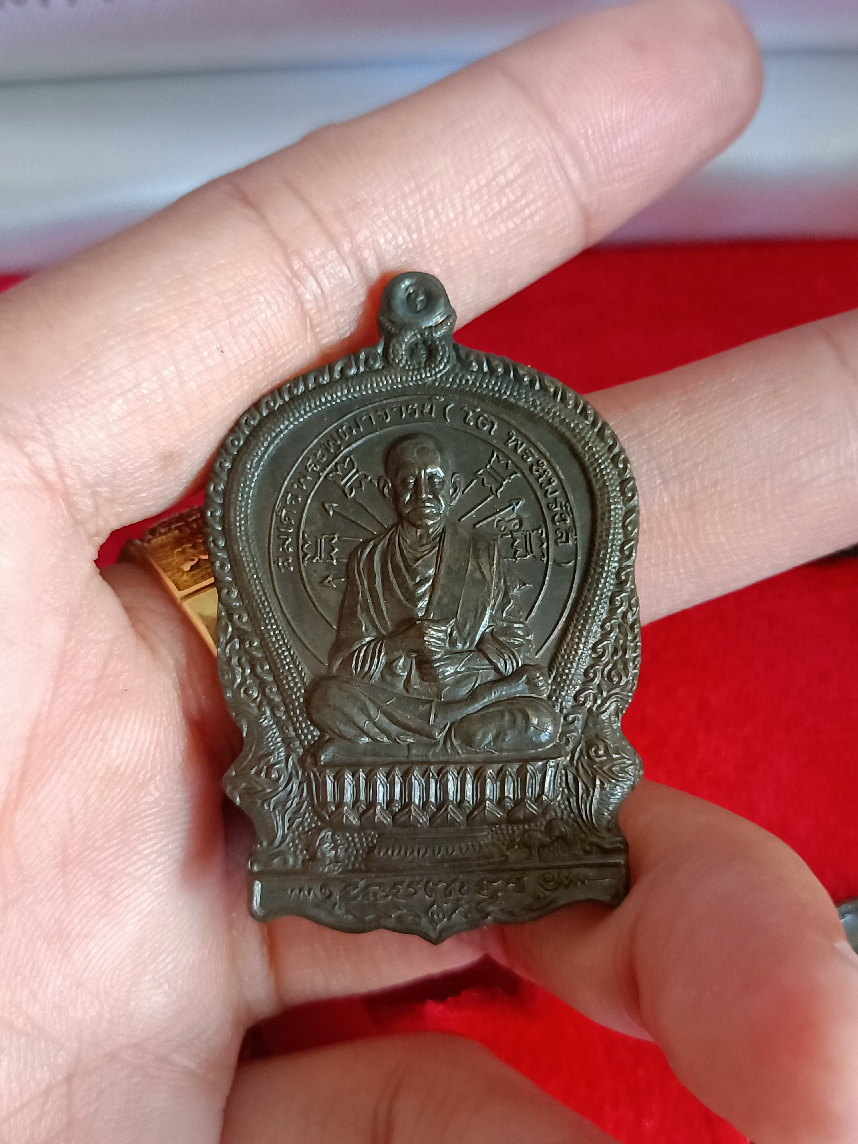 พระชุดกรรมการเนื้อนวโลหะ หลวงปู่วิเวียร วัดดวงแข ปี 36