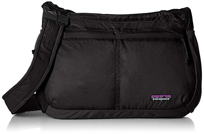 กระเป๋าสะพายข้าง Patagonia Lightweight Travel Courier ความจุ 15 ลิตร ของใหม่ ของแท้ พร้อมส่งจากไทย