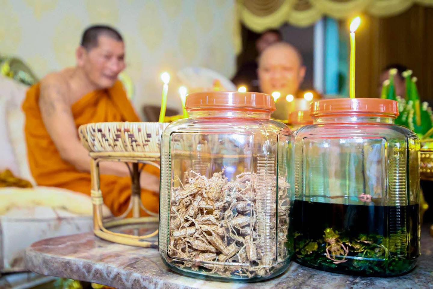 หุ่นพยนต์นารายณ์แปลงรูป สร้างเพียง 200 ตน No.7 หลวงปู่ศิลา