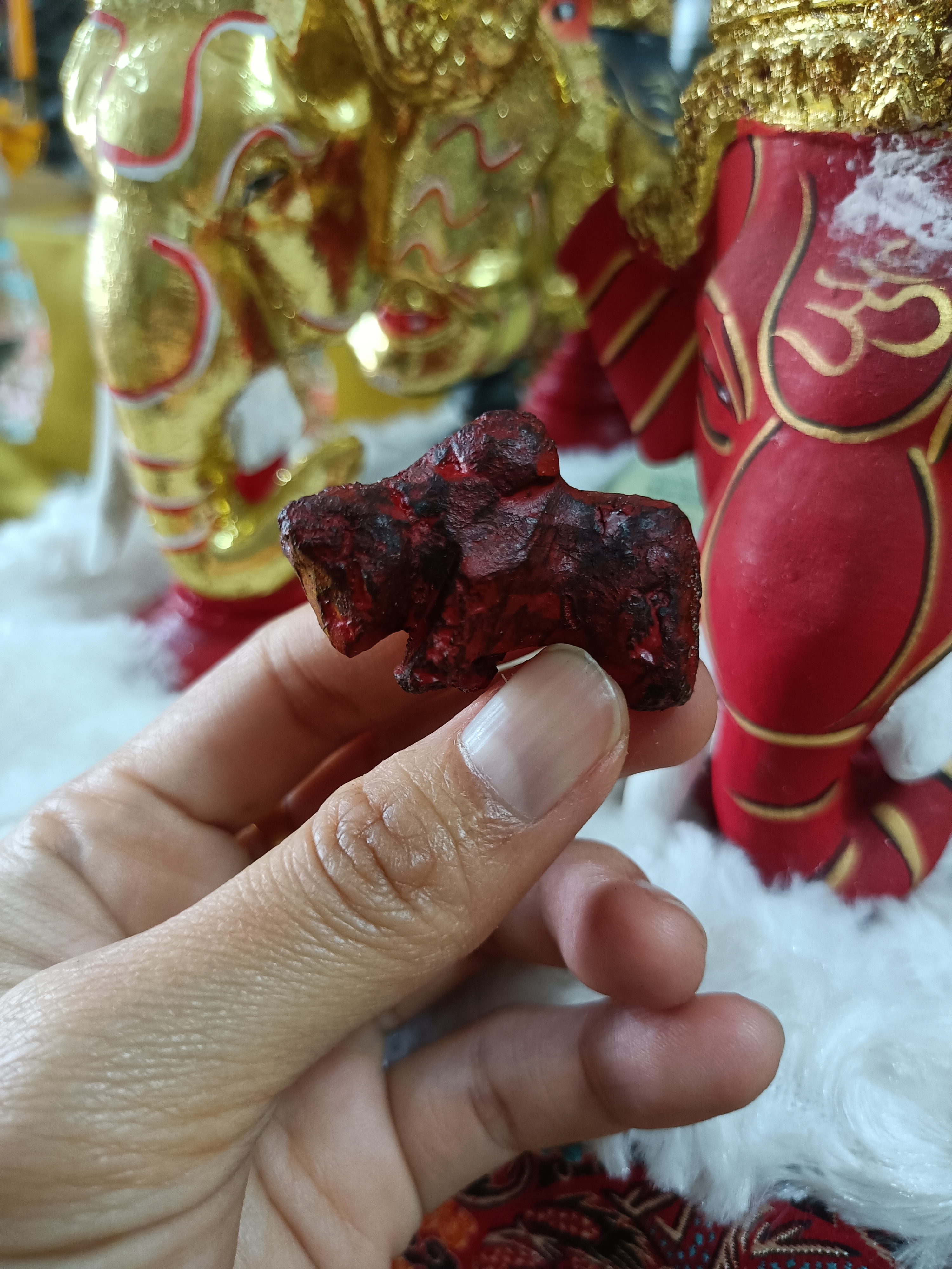 วัวธนูพญาโครัตนมงคล (แบบไม่มีจาร) วัดโพธิผักไห่ หลวงพ่อเล็ก (เลี่ยมกันน้ำ)วัดท่าขนุนพุทธาภิเษก