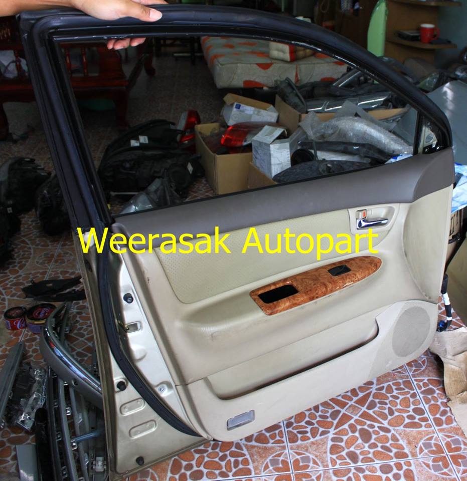 ประตูรถญี่ปุ่น