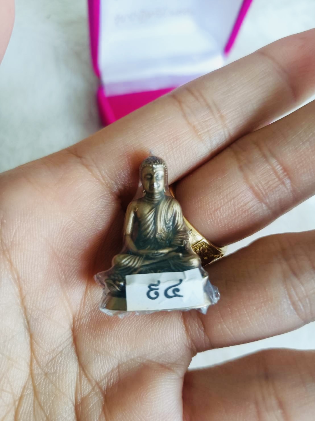 พระปัจเจกพุทธเจ้า รุ่น ปาฏิหารย์ (เนื้อบรอนซ์) วัดเขาวง ปี 56 สุดยอดมวลสารและพิธีการ