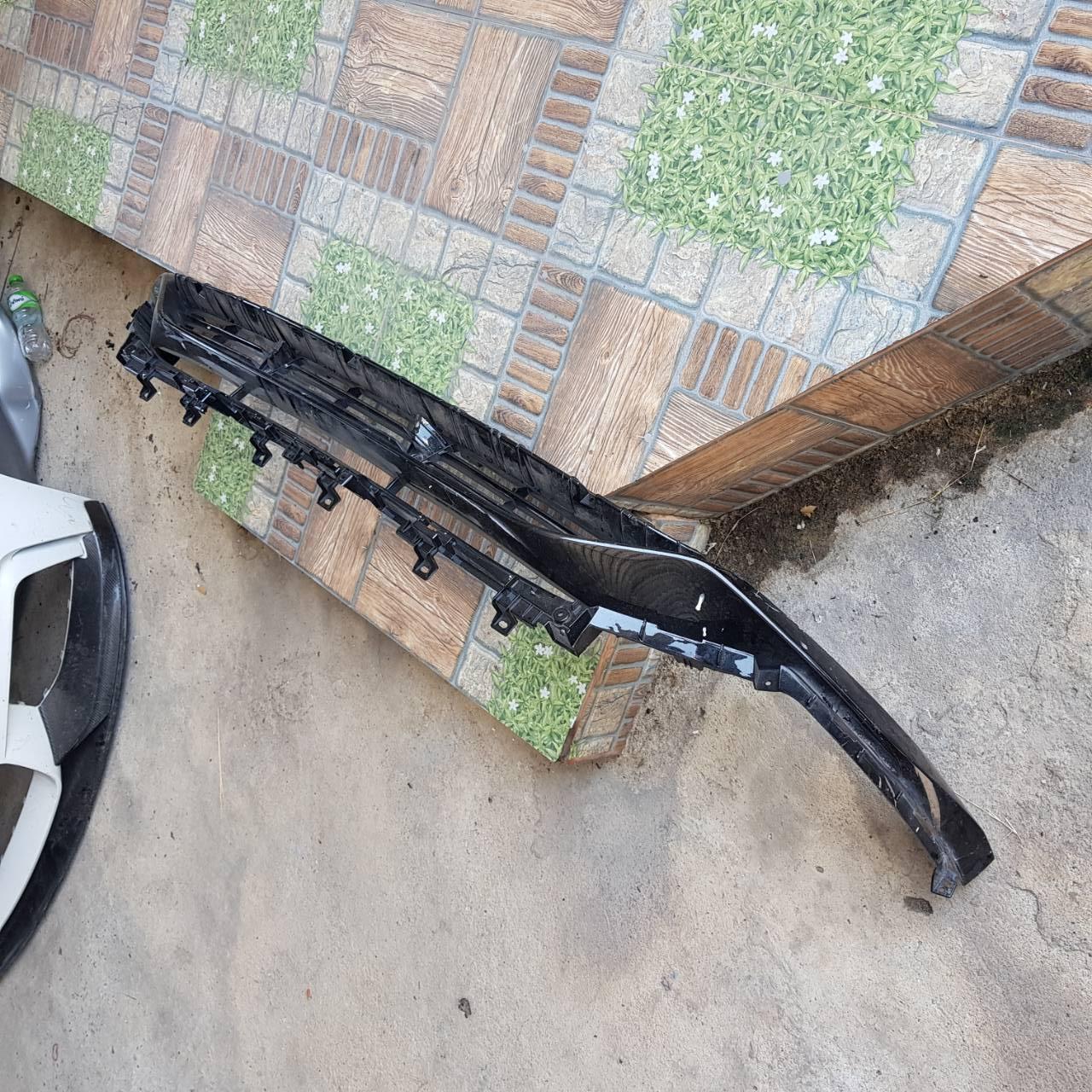 กระจังหน้าสีดำเงา BYD SEAL ปี 2023(มือสอง)