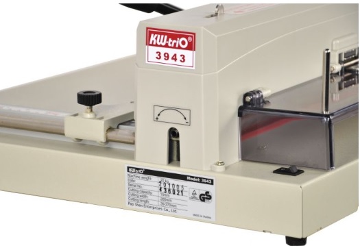แท่นตัดกระดาษ KW-trio รุ่น 3943 (ตัดแบบกิโยติน)