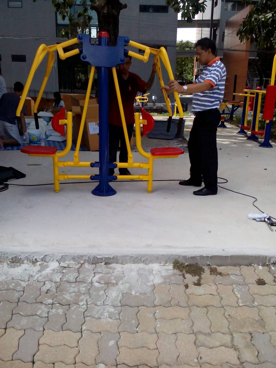 เครื่องออกกำลังกายกลางแจ้งราษฎร์บูรณะ