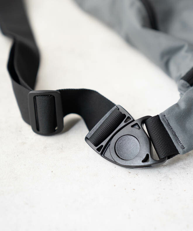 กระเป๋าสะพายข้าง Snow Peak Everyday Use Shoulder Bag รุ่นพิเศษจากญี่ปุ่น ของใหม่ ของแท้ พร้อมส่ง