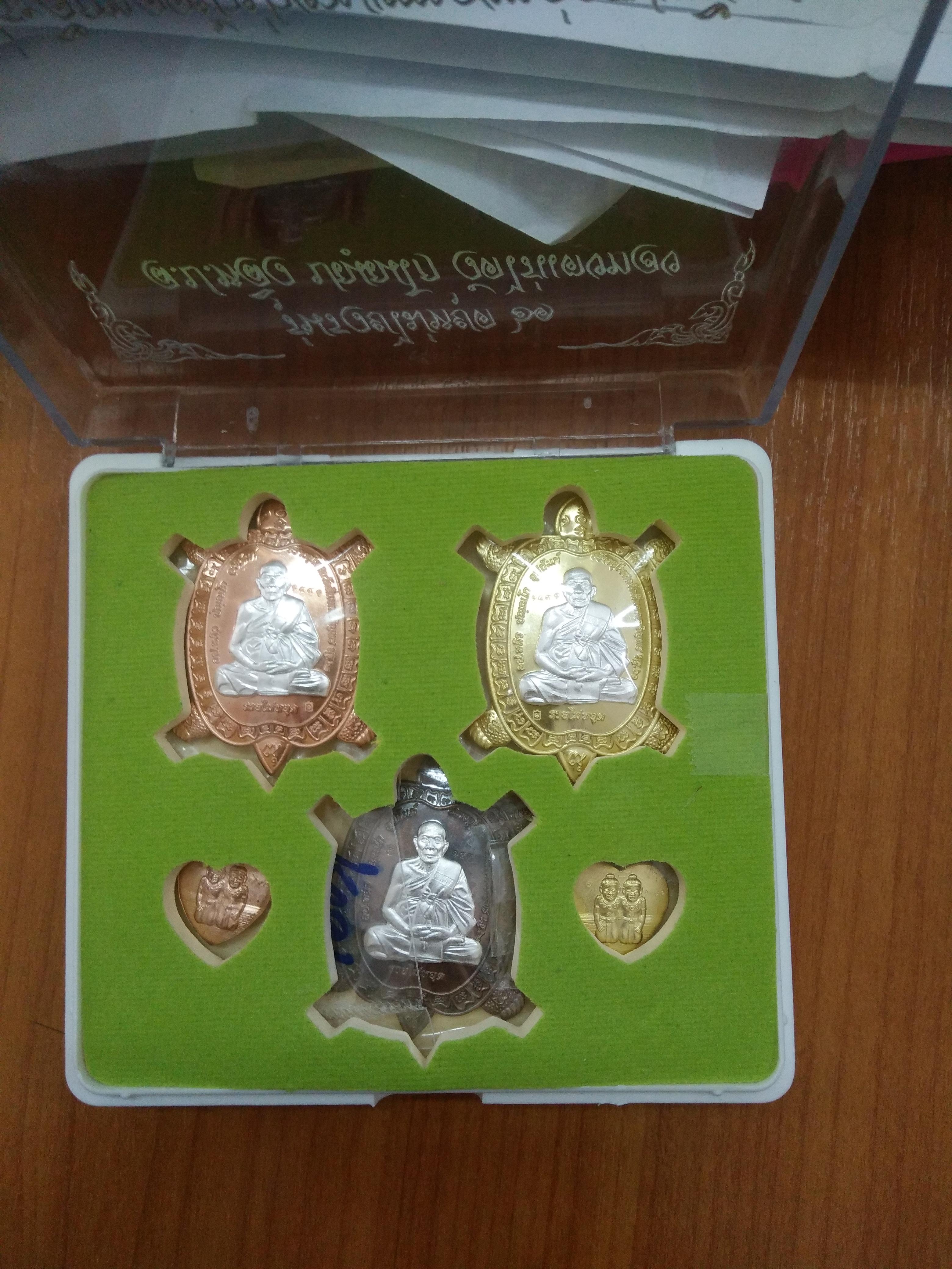 แยกบูชาหรือรวมชุดกรรมการเต่าและกัณหา-ชาลี (ลพ.เล็กร่วมเสก)