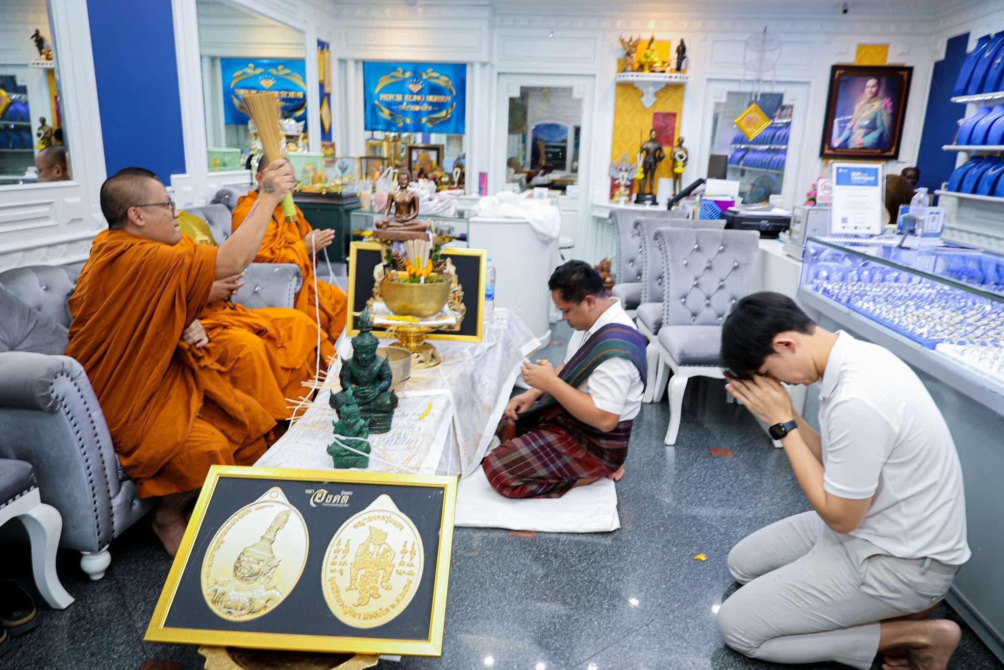 ผ้ามหายันต์พญาองคต no.726 หลวงปู่ศิลา