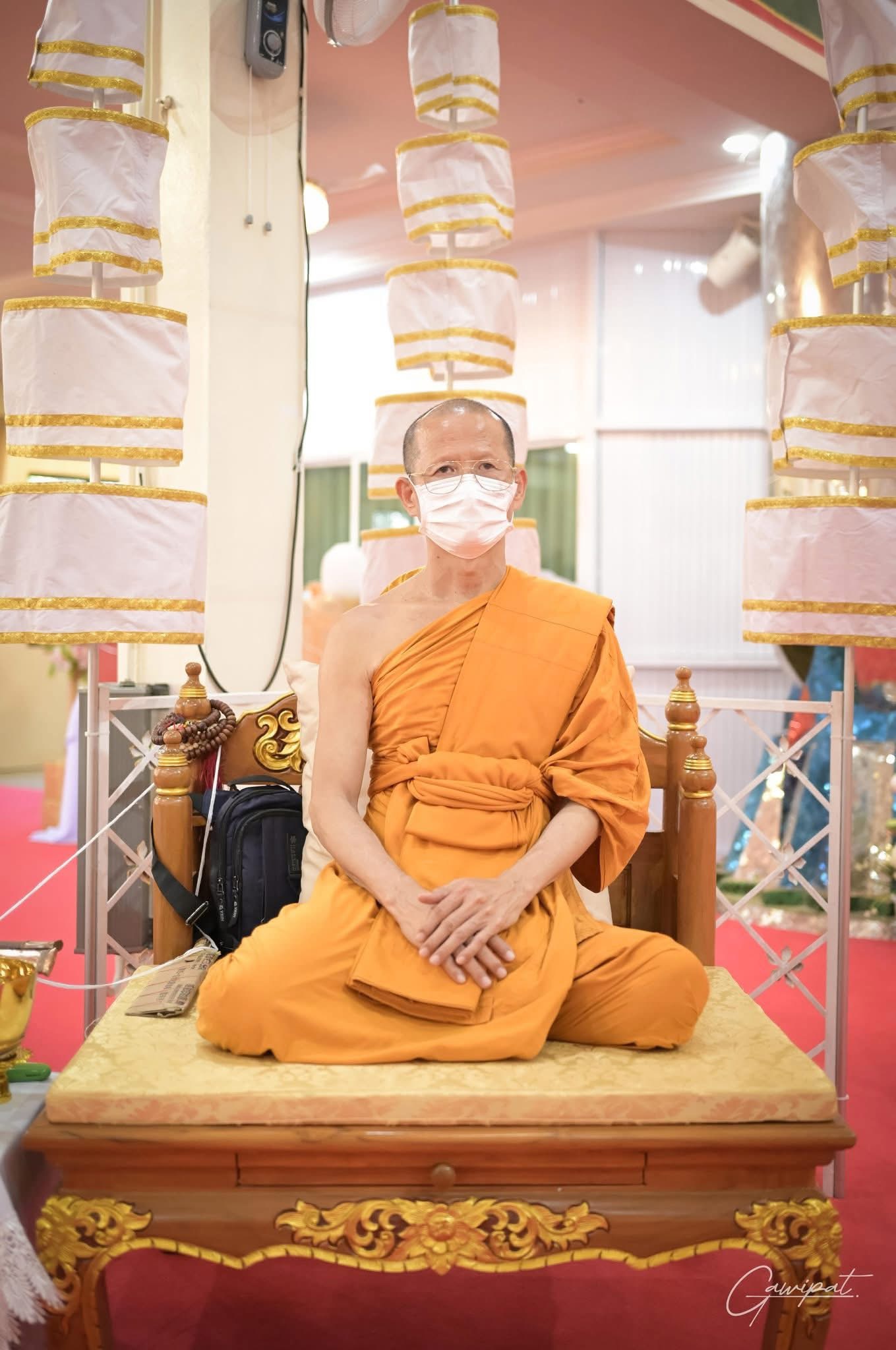 ดวงแก้วมนทกานต์ (แก้วเหลือง) พิธีฝ่าวิกฤติ เลื่อนยศ ยกฐานะ