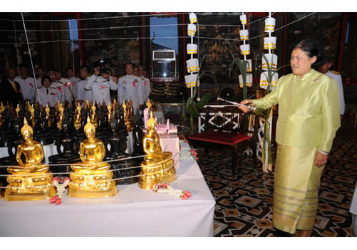 พระบูชาสมเด็จศริริราช 100 ปี (รมดำเข้ม) (No.๙๓๙) ขนาด ๕ นิ้ว ใต้ฐานมวลสาร ฝังมวลสาร