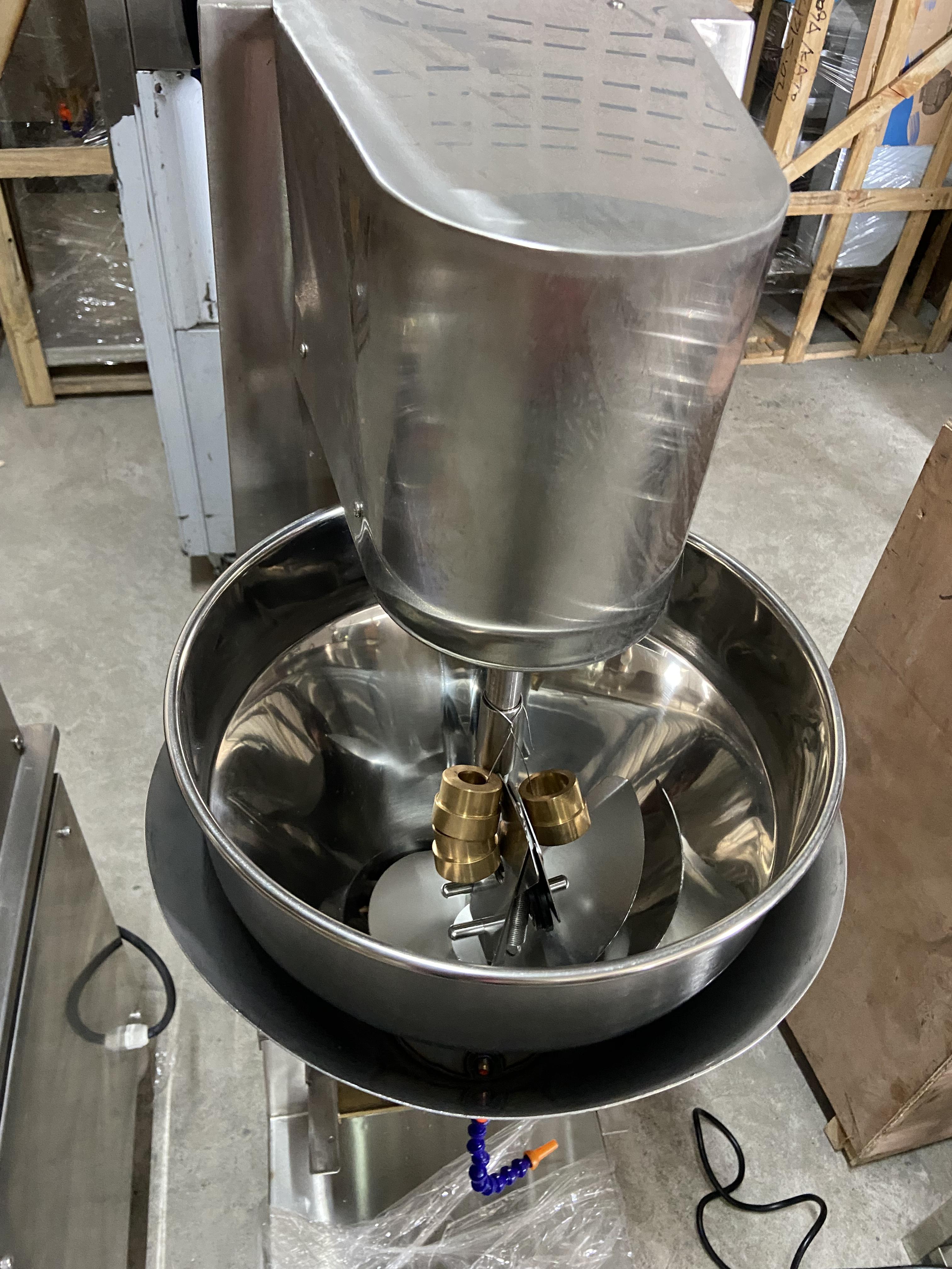 เครื่องปั้นลูกชิ้นอัตโนมัติ ถังสับลูกชิ้น พร้อมผลิตลูกชิ้นได้ทันที