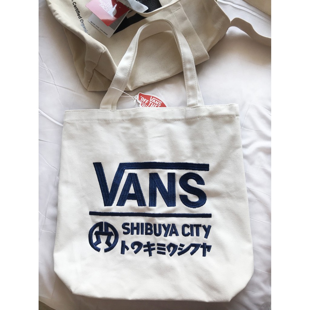 กระเป๋าผ้าสะพายข้าง Vans - Shibuya Tote Bag รุ่นพิเศษจากญี่ปุ่น ของใหม่ ของแท้ พร้อมส่ง