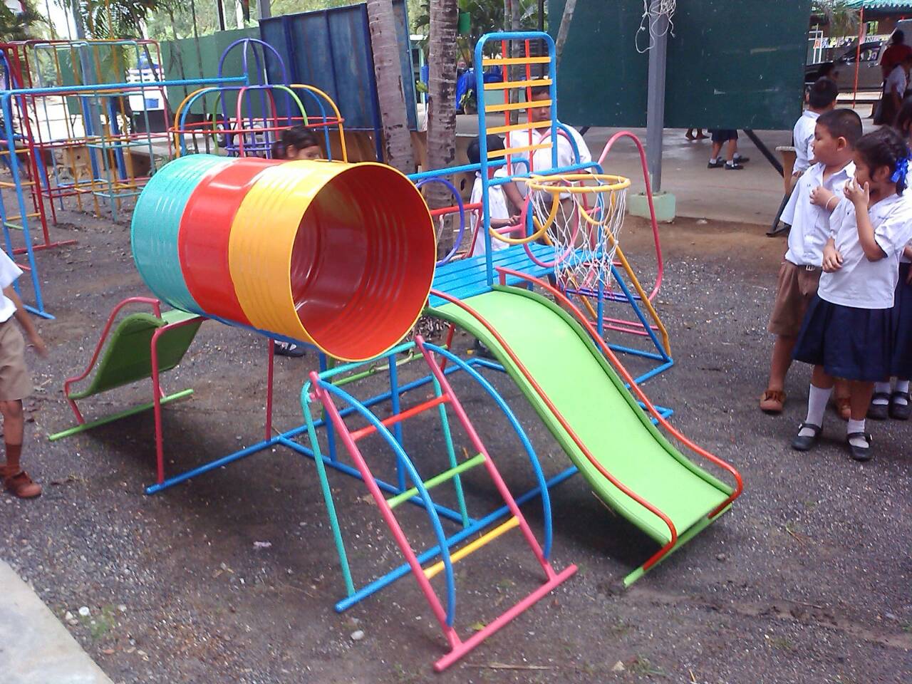 รหัส PG ผลงานติดตั้ง (โรงเรียนบ้านรางจิก ต.หนองขาว อ.ท่าม่วง จ.กาญจนบุรี) เครื่องออกกำลังกายเด็ก