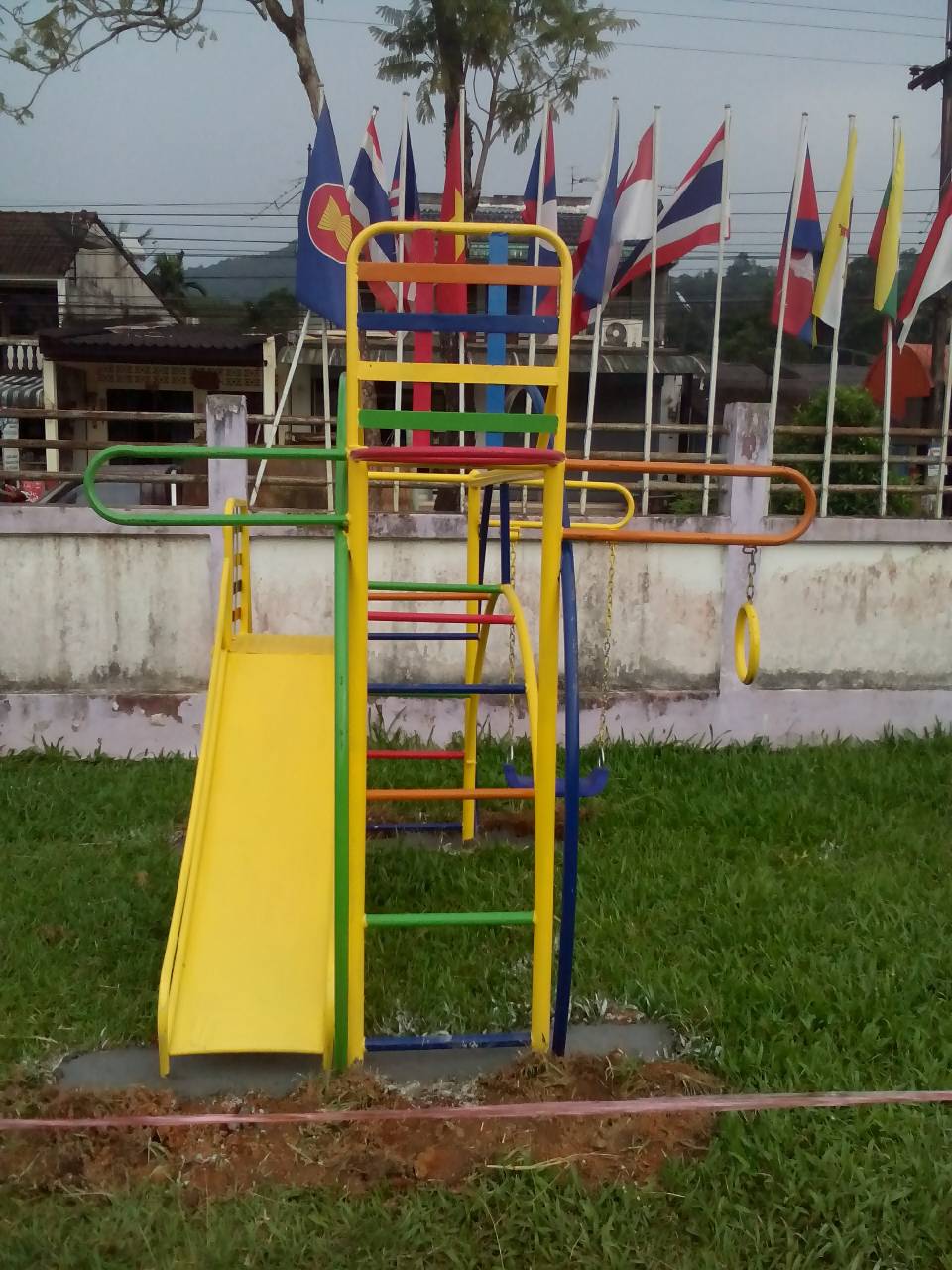 รหัส PG ผลงานติดตั้ง (อำเภอนาโยง จังหวัดตรัง) เครื่องออกกำลังกายเด็ก