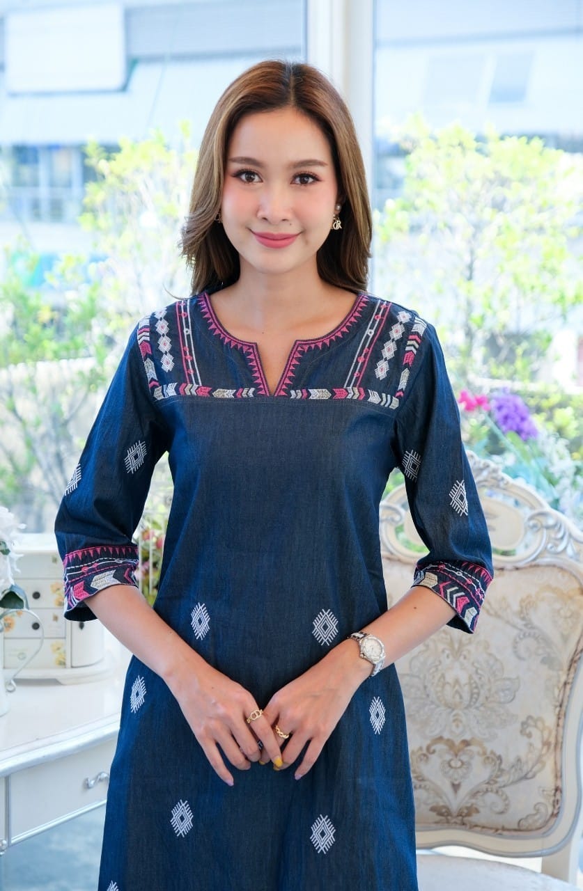 เดรสยีนส์ #8565 ชุดยีนส์ปักลายสวยหรู ผ้าเนื้อนิ่มไม่หนาไม่บางใส่สบาย แบบสวยใส่ได้หลายโอกาส