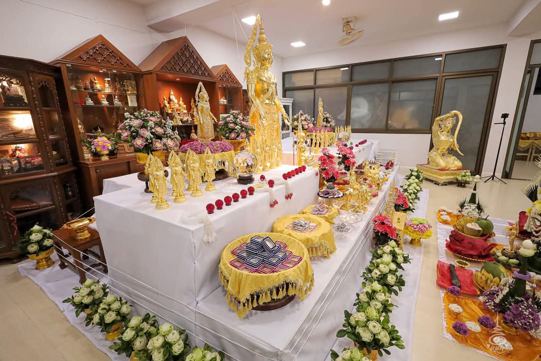 แมลงภู่คำจ่าฝูง ปรอทป่า (สีเขียว) วัดพระพุทธบาทถ้ำป่าไผ่ หลวงพ่อเล็ก พุทธาภิเษก