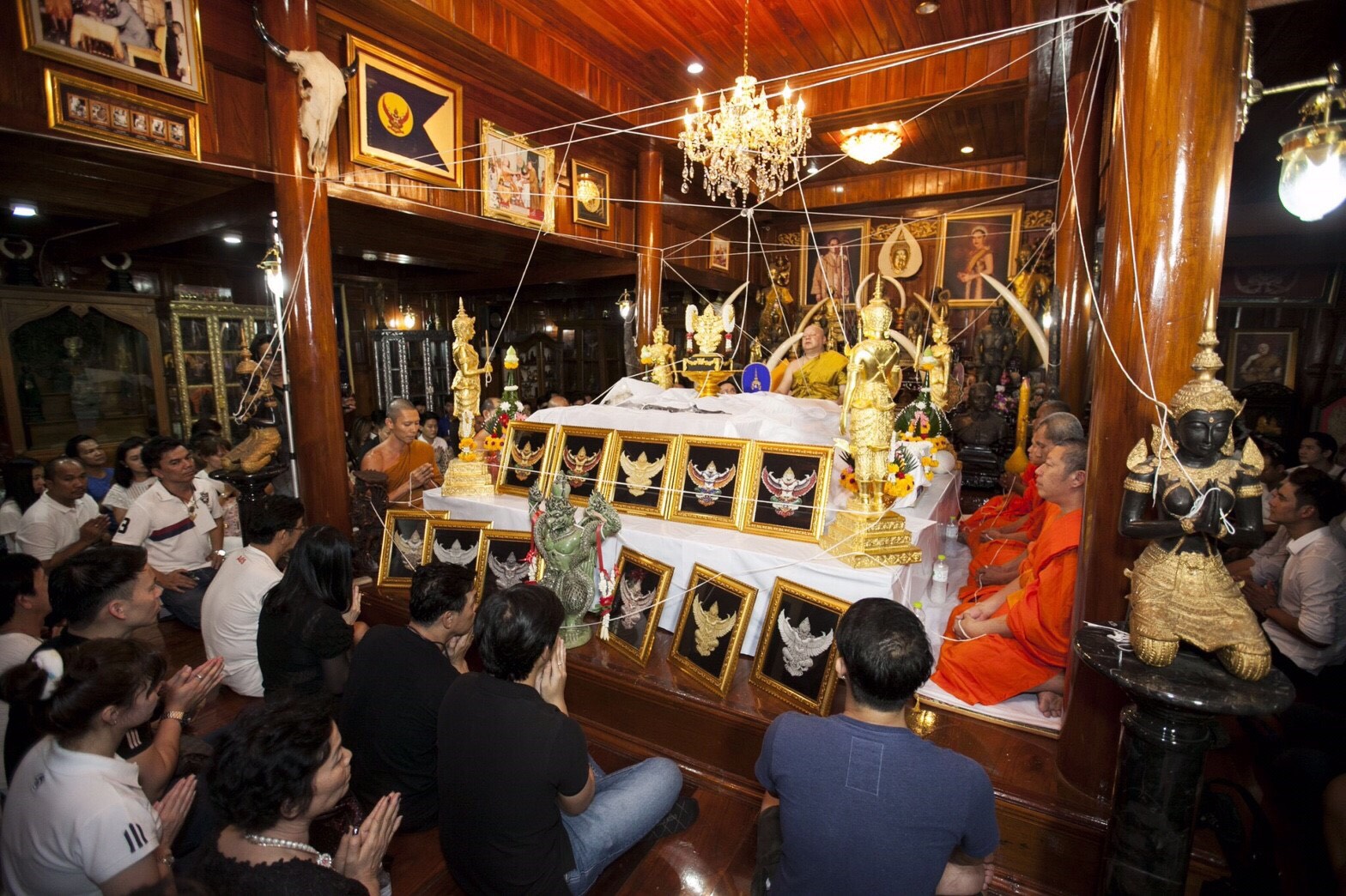 ครุฑกะไหล่ทอง พิมพ์เล็ก พิมพ์ใหญ่ รุ่นเปิดขุมทรัพย์ ปี 60