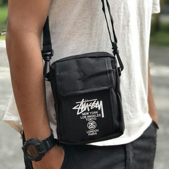 กระเป๋าสะพายข้าง Stussy Festival Bag รุ่นพิเศษจากญี่ปุ่น ของใหม่ ของแท้ พร้อมส่ง