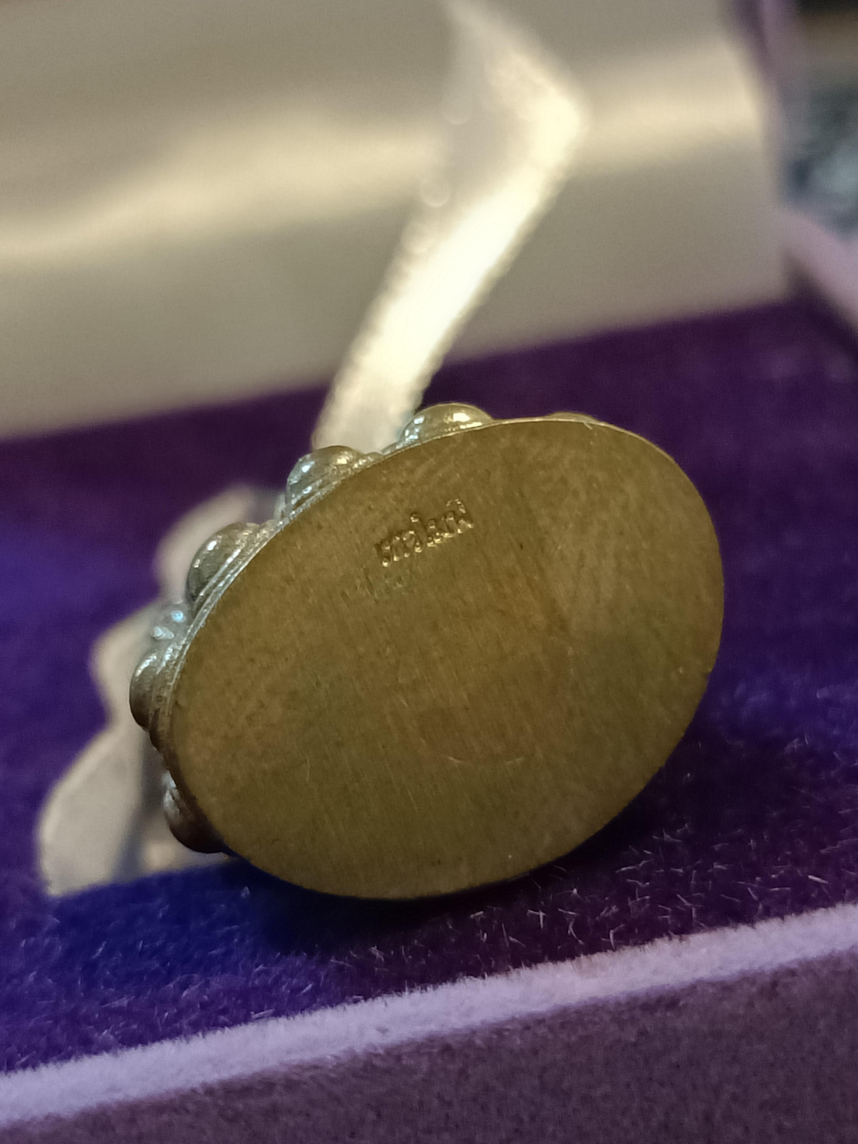 พระกริ่งเนื้อทองทิพย์ วัดสุทัศน์ฯ รุ่น เทวโมฬี หลวงพ่อเล็ก หลวงปู่ศิลา พุทธาภิเษก 18 ก.ค. 67