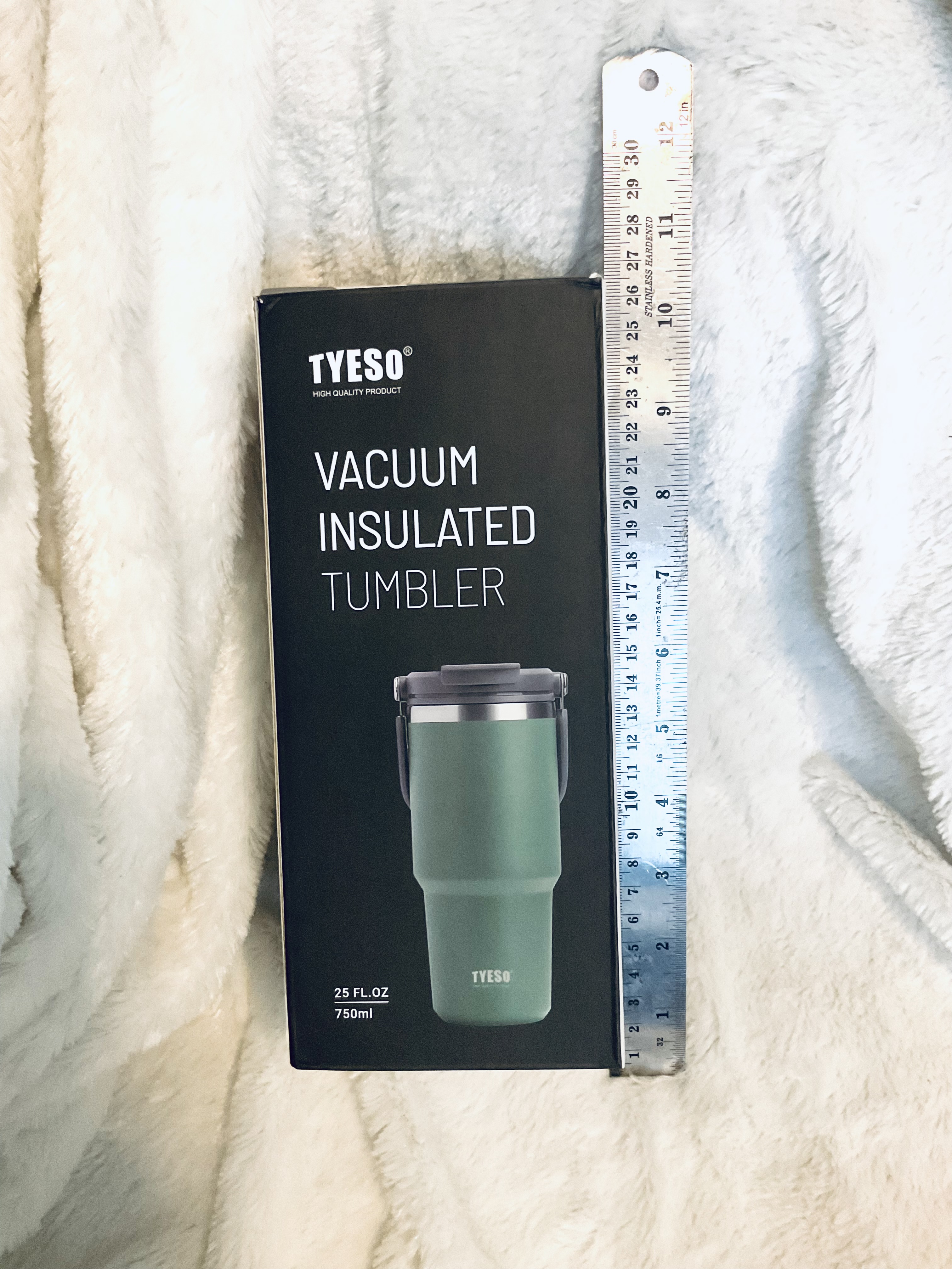 แก้วน้ำมนต์ หลวงพ่อบ๊ะ