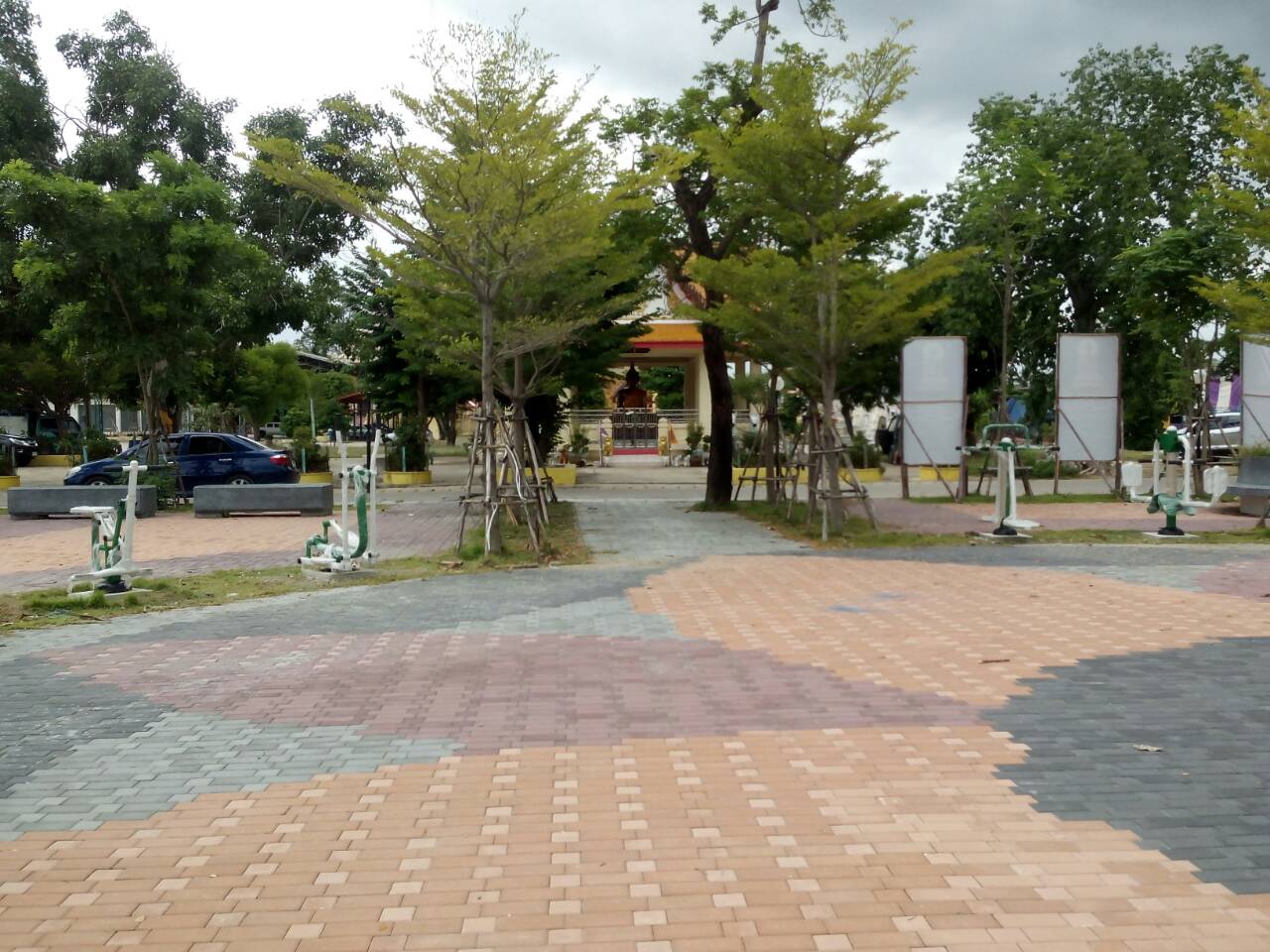 เครื่องออกกำลังกายกลางแจ้งวัชพล