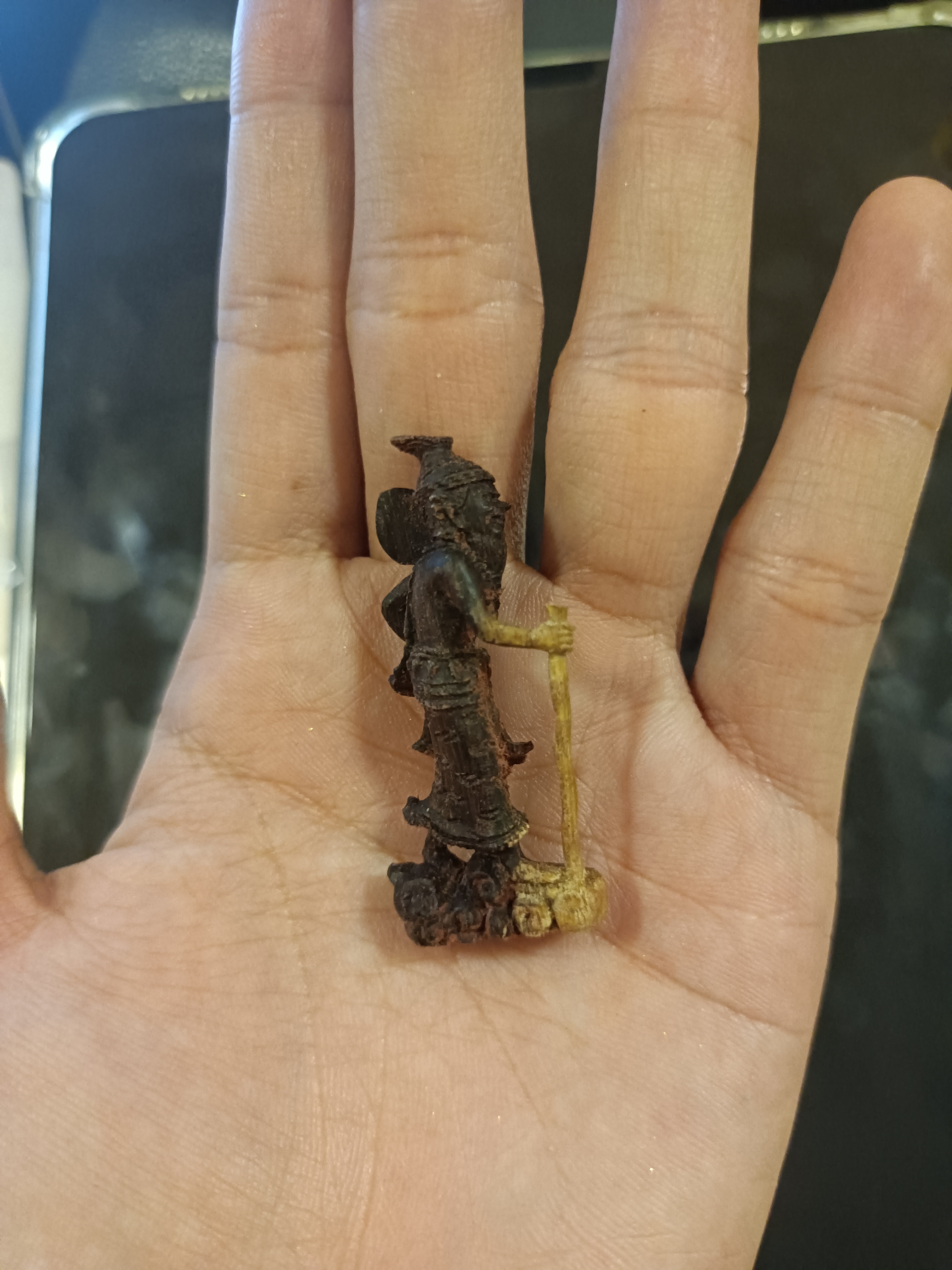 พระฤาษีเหยียบเมฆ ไม้แก่นมะขาม หลวงพ่อบ๊ะ วัดโพธิลังกา