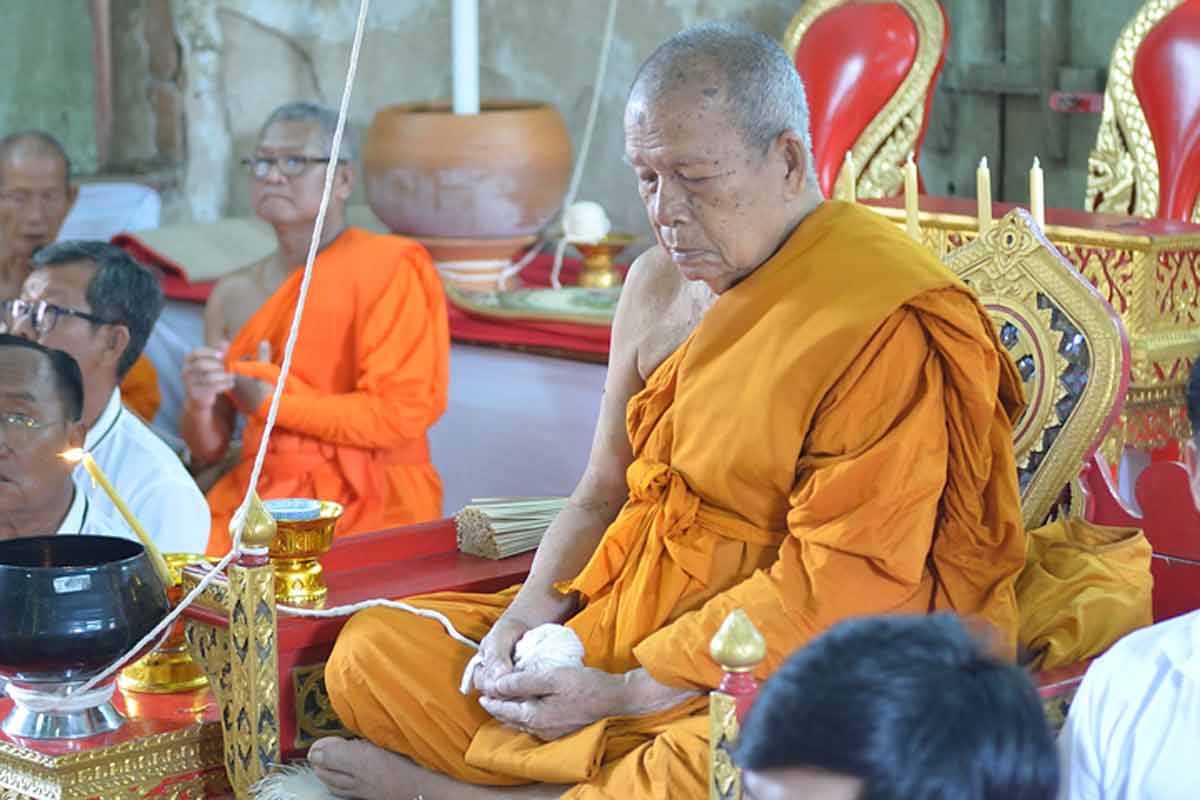 หนุมานหน้ากระบี่ไม้พุดซ้อน รุ่น บูรณะอุโบสถ วัดอินทาราม ปี 59